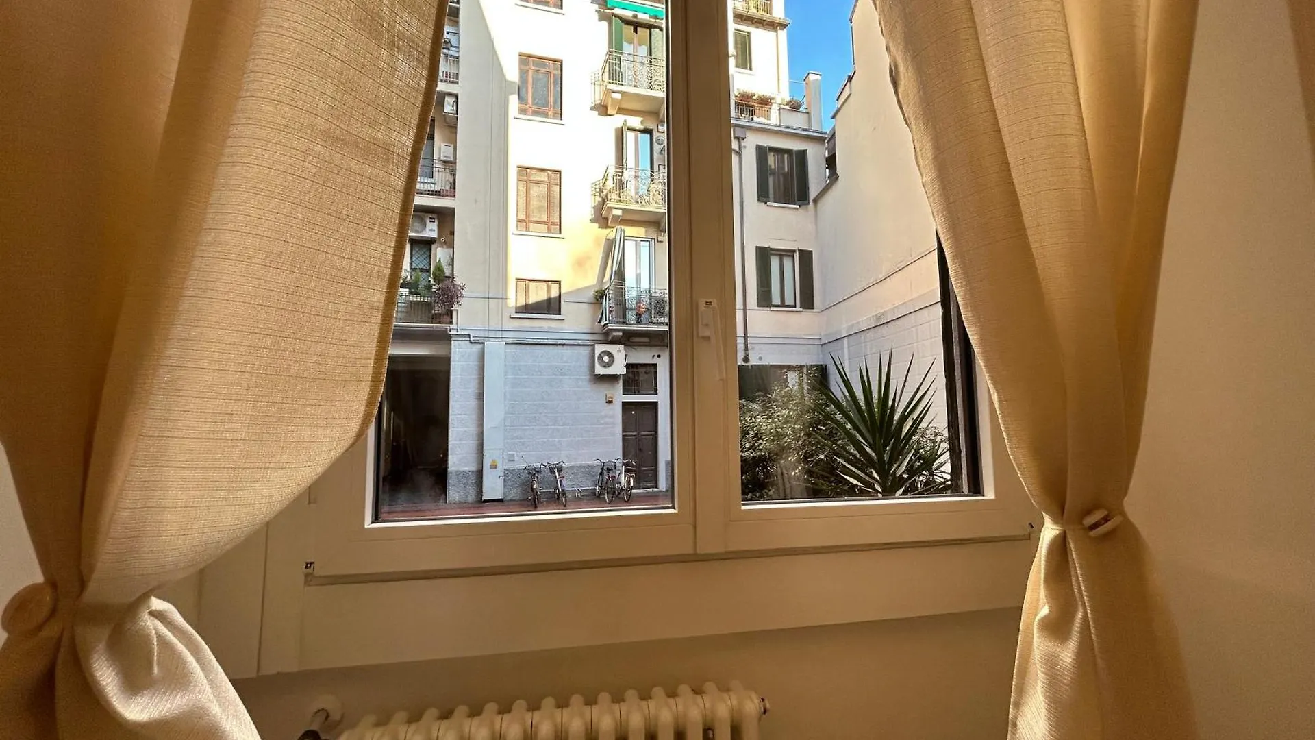 Magnoliaapartments - 34 Vigentina Center Milan 0*,  Italy